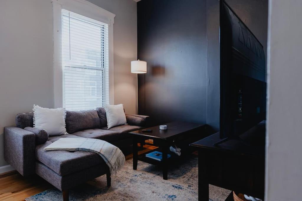 Апартаменты Chic 1Br Balcony & Laundry Soulard Сент-Луис Экстерьер фото